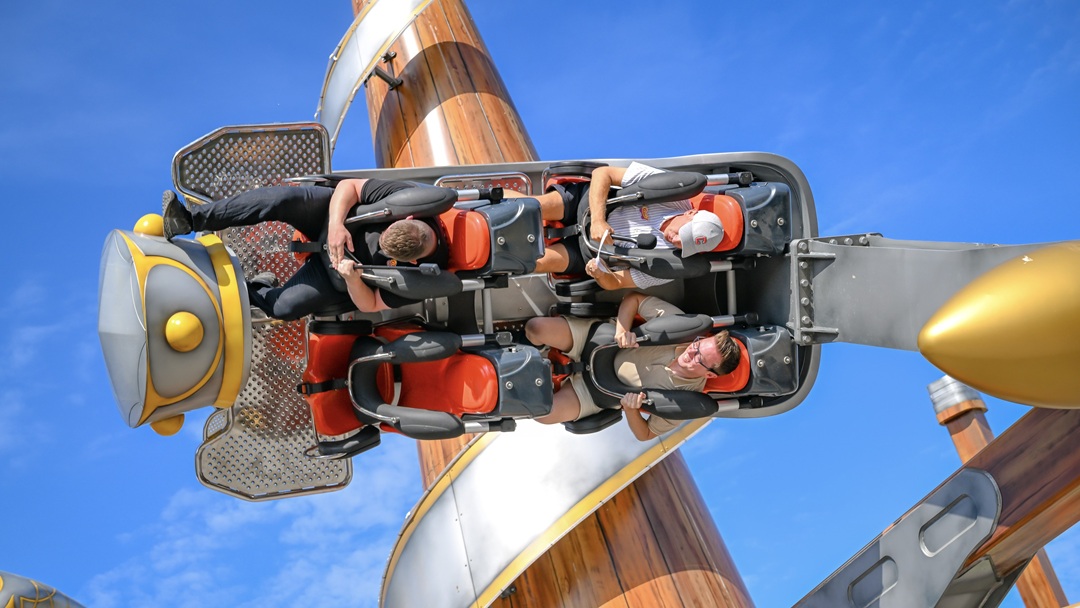 Crealy in Devon Opens Rotor: New Inverting Family Thrill Ride