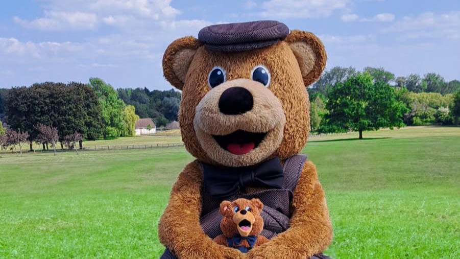 Lifetime Achievement Award for Wicksteed Park's Mascot Wicky Bear to Mark 25th Anniversary